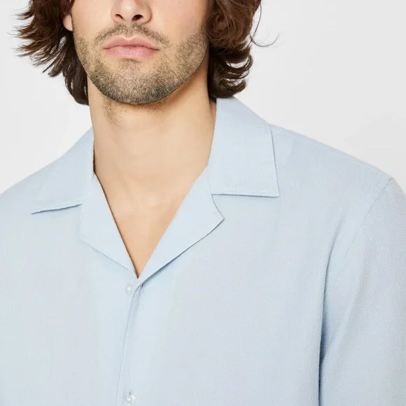 Short Sleeve Solid Waffle Camp Collar Shirt - Brand New - NEVER WORN - Lt Blue